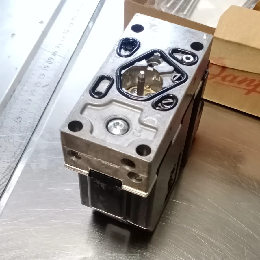 157 157B 155 155G Hydraulic Proportional Valve 157B5110 157B5111 157B4116 155G4093 157B4128 157B4902 157B7004